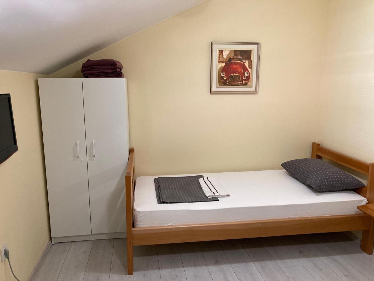 Hostel Jedvaj Крапина Екстериор снимка